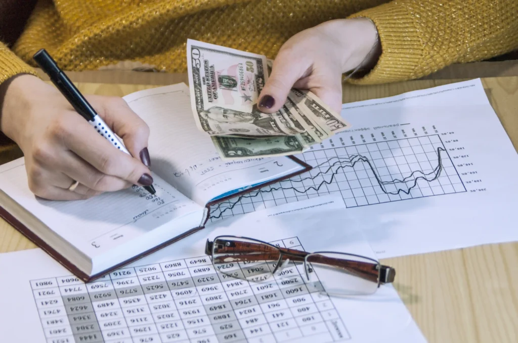 5 Simple Hacks To Improve Your Personal Finance